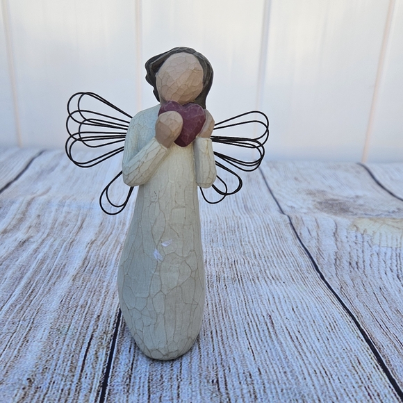 Willow Tree "Angel of the heart" Figurine - Picture 2 of 6
